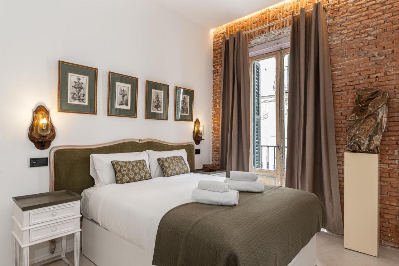 Queens House Chueca Madrid Buitenkant foto